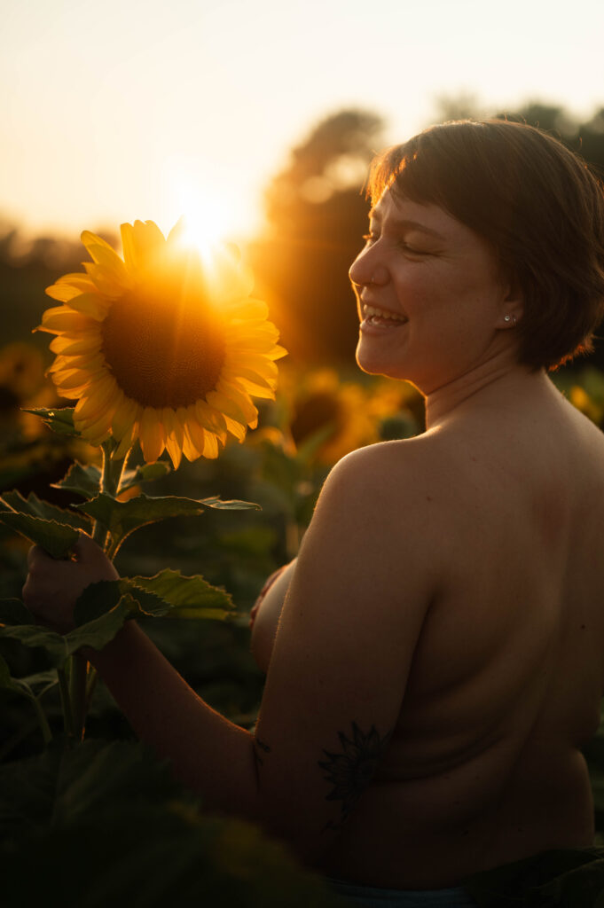 spontaneous sunflower photoshoot